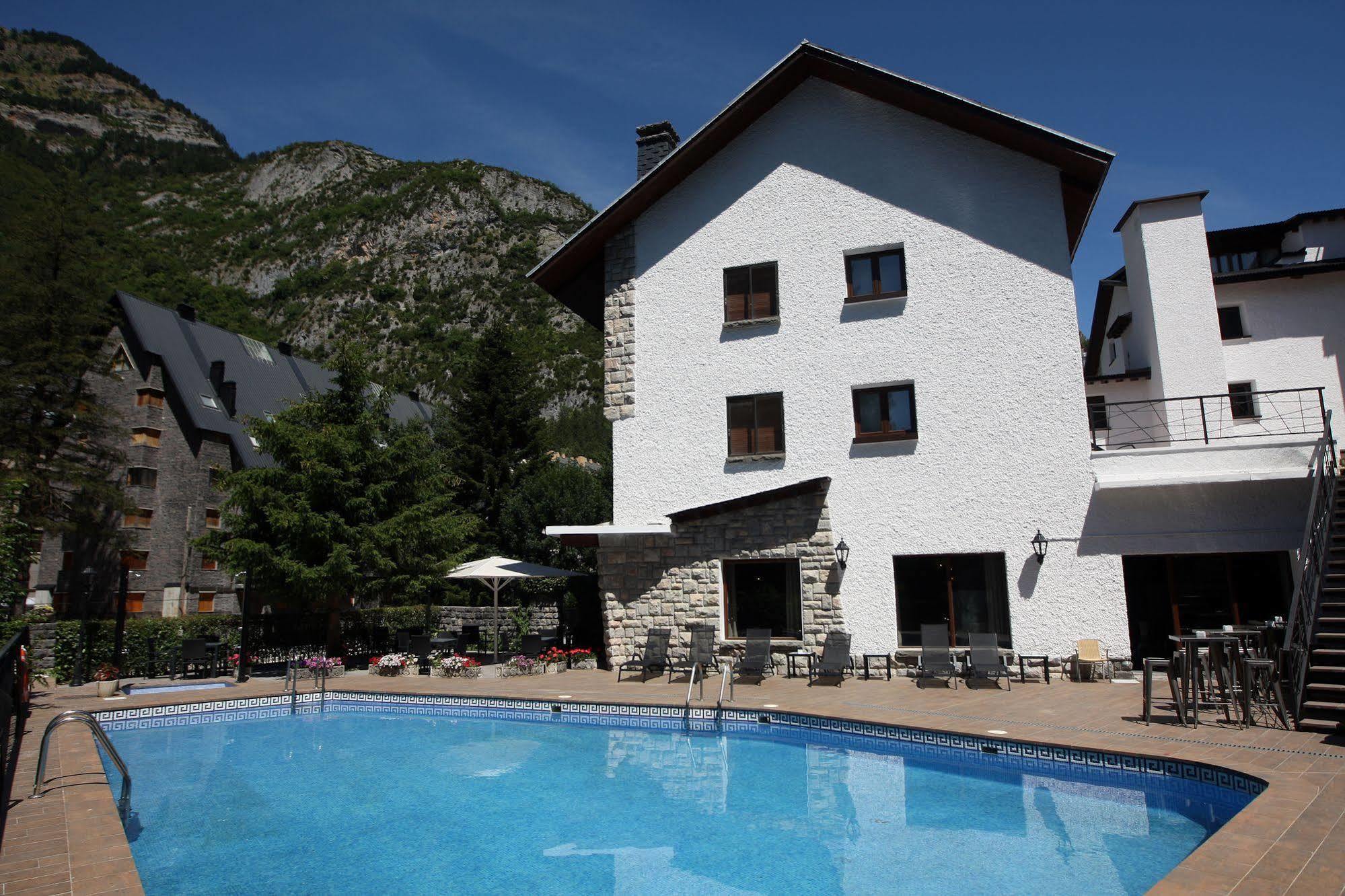 Hotel & Spa Real Villa Anayet Canfranc Exterior photo